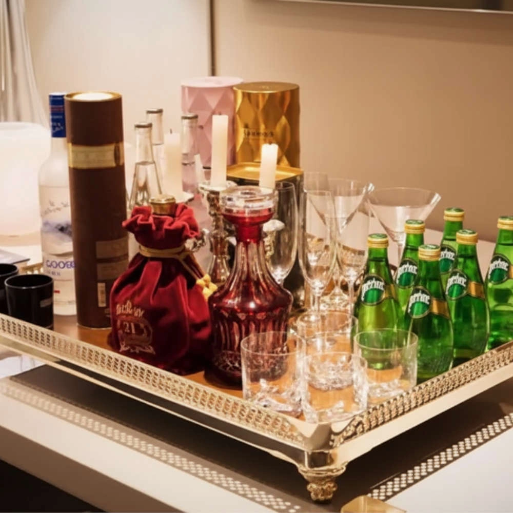 Bandeja Galeria St James Com Fundo de Madeira