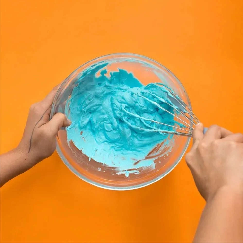 Batedor de Ovos Com Raspador Oikos Batedor de Ovos Com Raspador Oikos