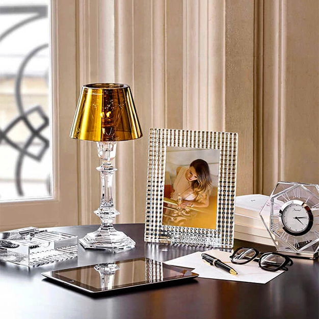 Castical Em Cristal Baccarat Harcourt Our Fire Dourado Castical Em Cristal Baccarat Harcourt Our Fire Dourado