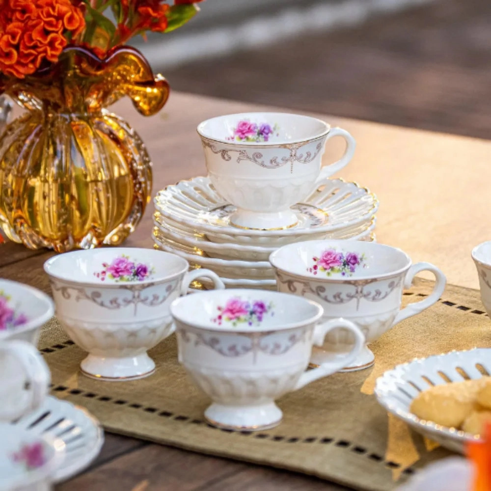 Jogo de Xicaras Para Cafe Com Pires Lhermitage New Bone China Mon Cheri 80ml Jogo de Xicaras Para Cafe Com Pires Lhermitage New Bone China Mon Cheri 80ml