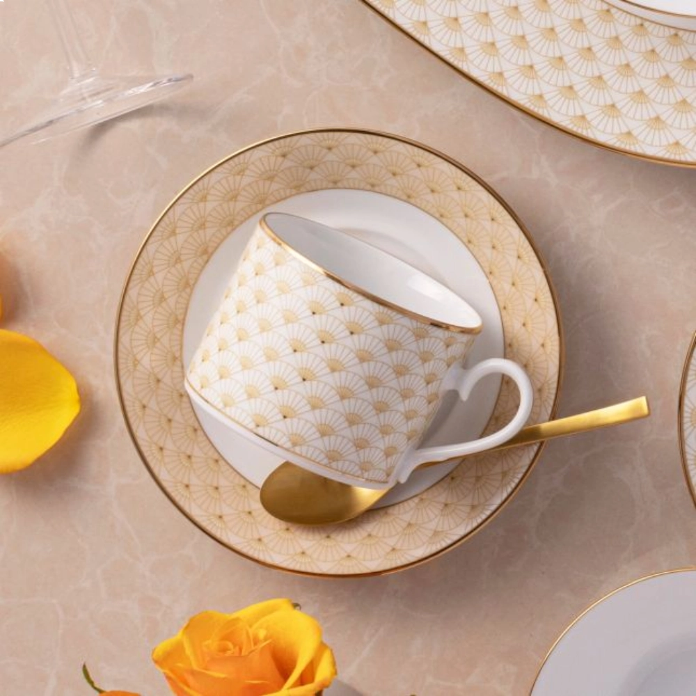 Jogo de Xícaras Para Chá Com Pires Noritake Charlotta Gold - 6 Peças Jogo de Xícaras Para Chá Com Pires Noritake Charlotta Gold - 6 Peças