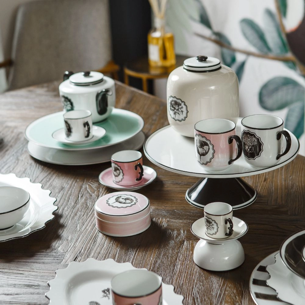 Conjunto Com 4 Xicaras Para Cha Herbariae – Vista Alegre Conjunto Com 4 Xicaras Para Cha Herbariae – Vista Alegre