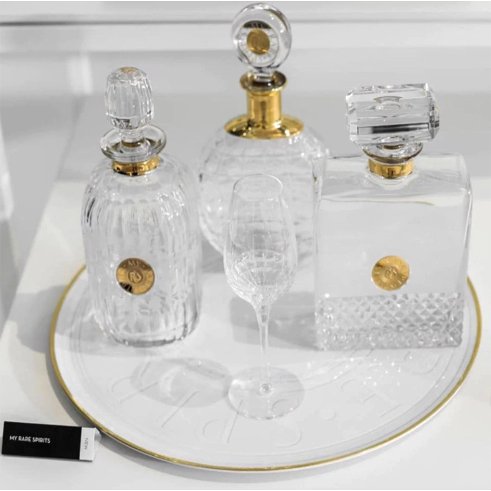 Garrafa Vista Alegre Bookman Com Ouro 14,5 Cm Garrafa Vista Alegre Bookman Com Ouro 14,5 Cm