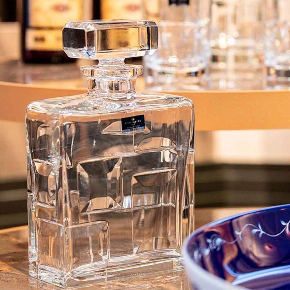 Garrafa Vista Alegre Portrait 866 Ml Garrafa Vista Alegre Portrait 866 Ml