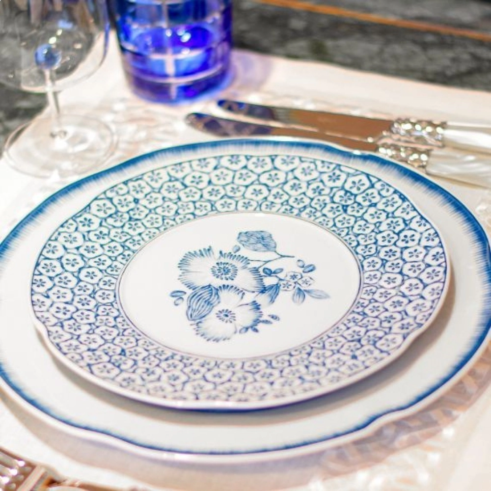 Prato Sobremesa Vista Alegre Coralina Azul 23 Cm - Cada Prato Sobremesa Vista Alegre Coralina Azul 23 Cm - Cada