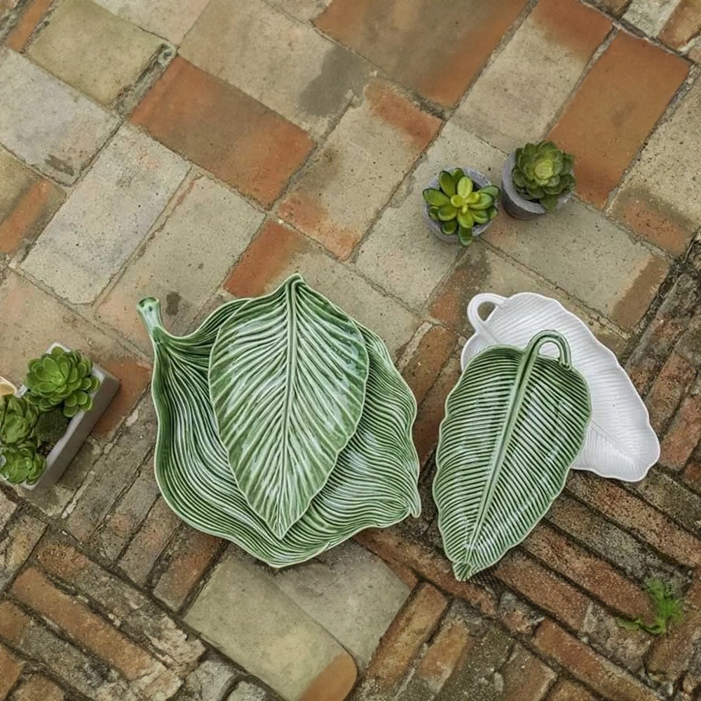 Travessa Bordallo Pinheiro Folha de Bananeira 50 Cm Travessa Bordallo Pinheiro Folha de Bananeira 50 Cm